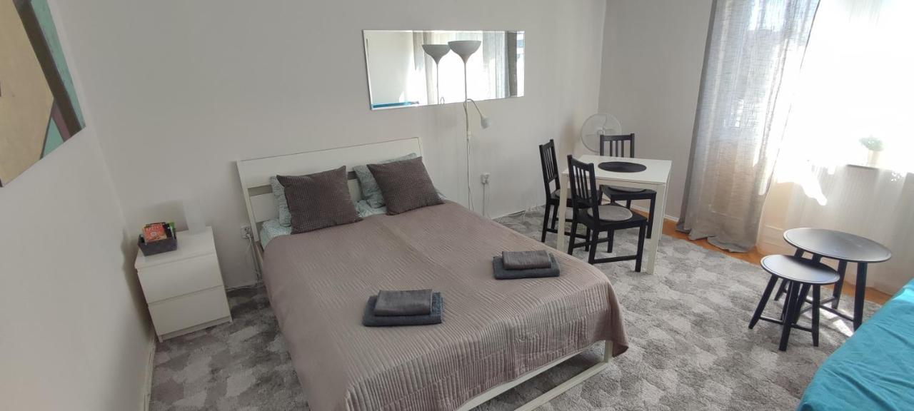 Top Apartamenty Centrum - Metro Rondo Onz Varşova Dış mekan fotoğraf